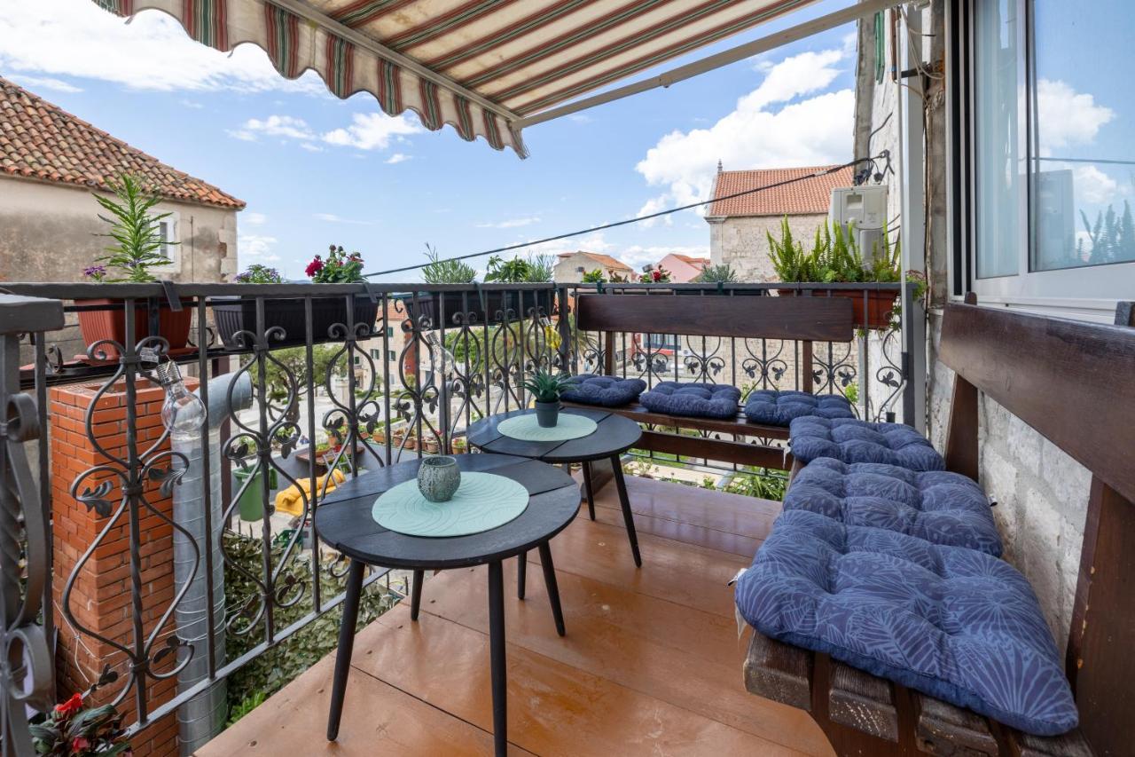 Guesthouse Rebecca Makarska Buitenkant foto
