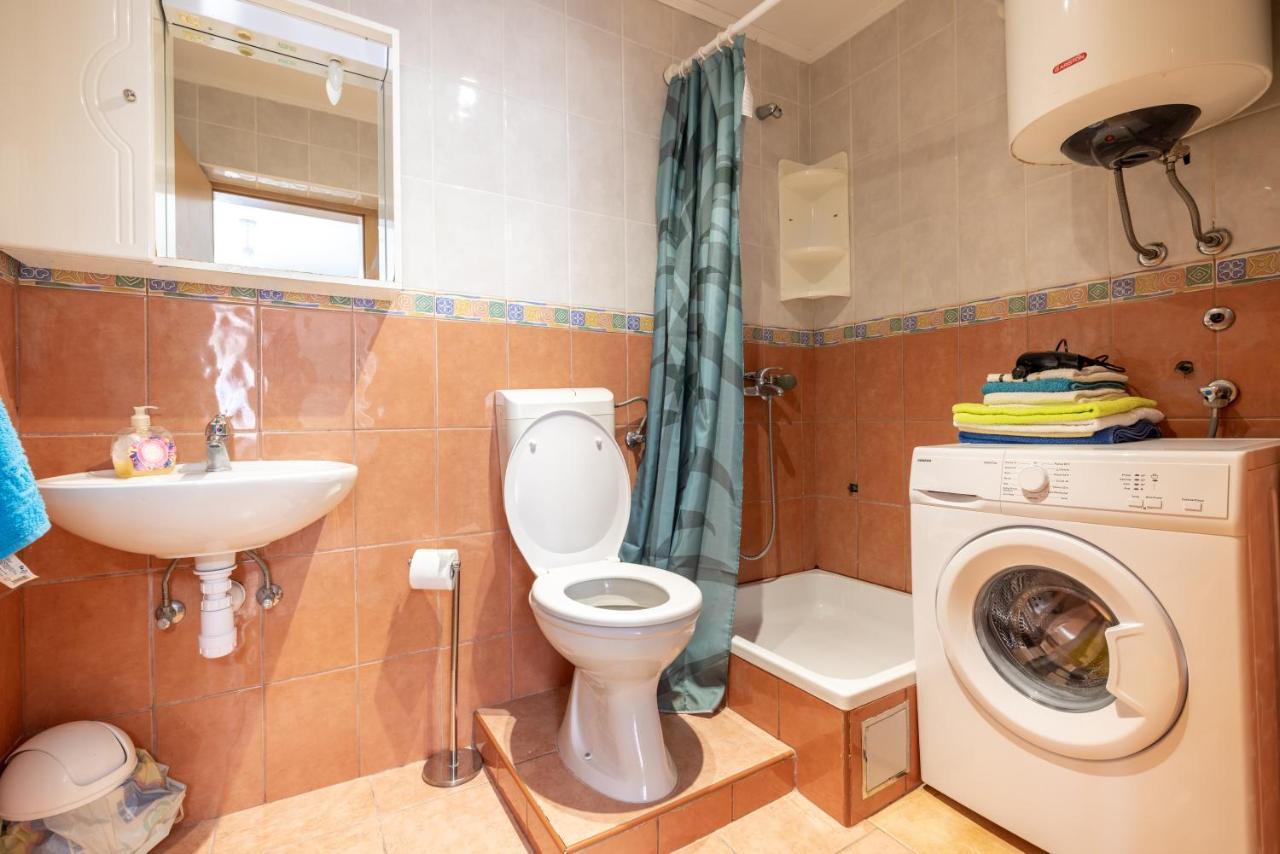 Guesthouse Rebecca Makarska Buitenkant foto