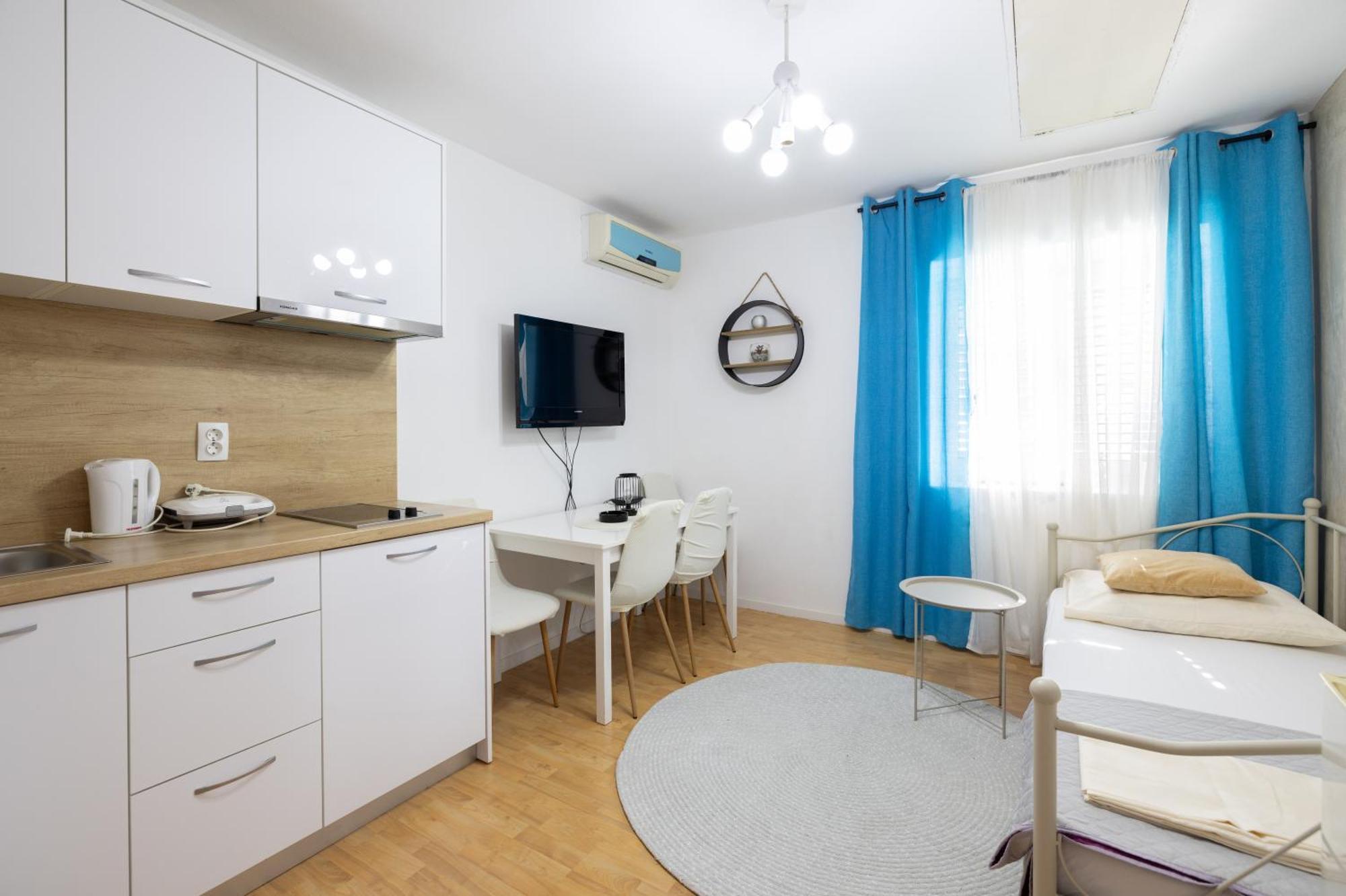 Guesthouse Rebecca Makarska Buitenkant foto