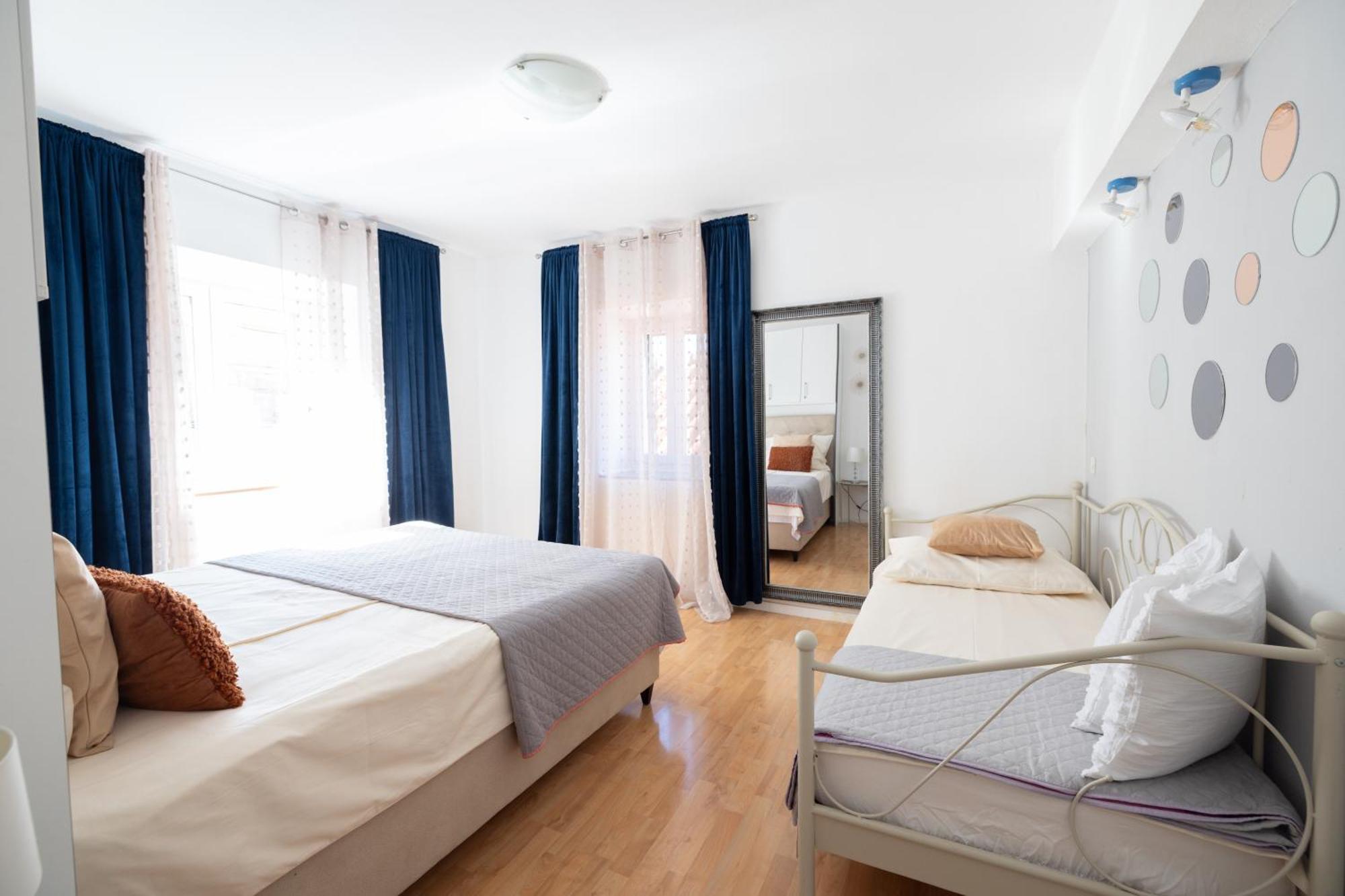 Guesthouse Rebecca Makarska Buitenkant foto