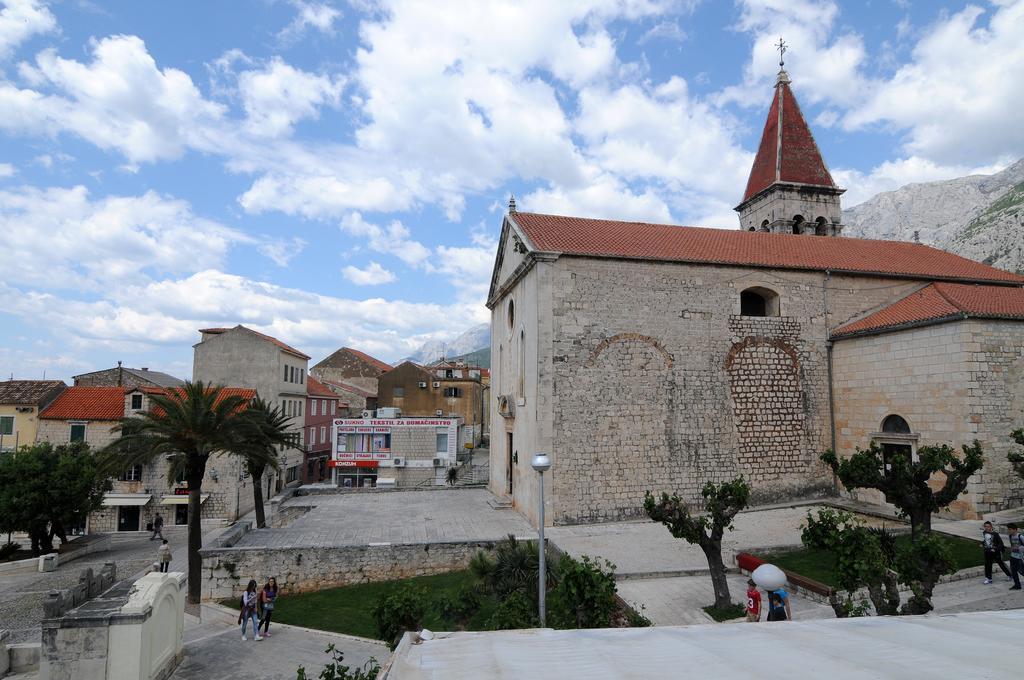 Guesthouse Rebecca Makarska Buitenkant foto